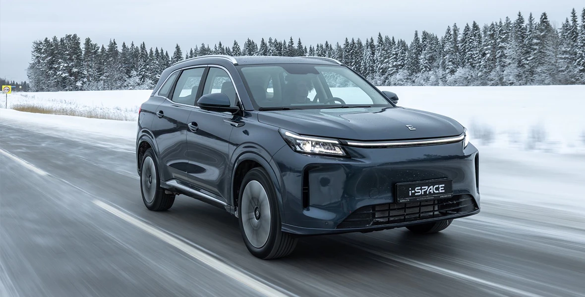 Новость EVOLUTE (EVOLUTE объявляет о старте продаж полноприводной версии гибридного кроссовера i‑SPACE)